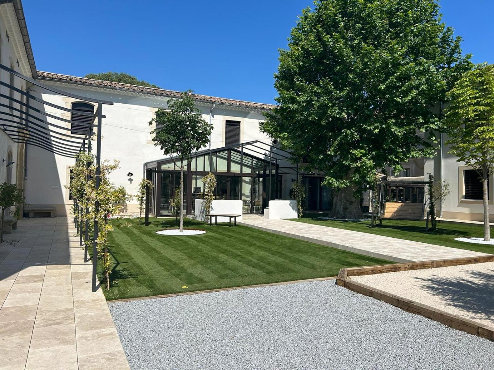 Les Marronniers Bed & Breakfast Laverune ภายนอก รูปภาพ