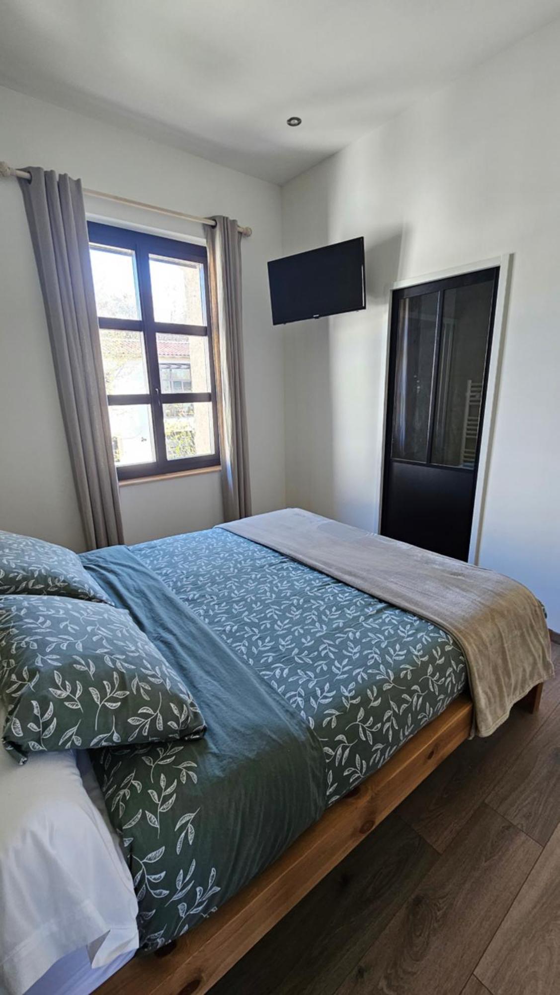 Les Marronniers Bed & Breakfast Laverune ภายนอก รูปภาพ